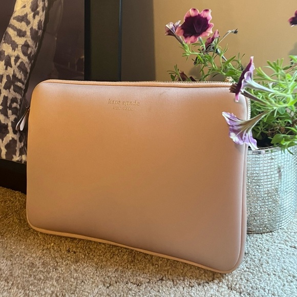 Kate Spade Laptop Sleeve - Picture 1 of 9